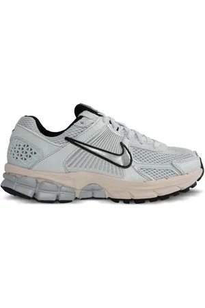 Nike Air Zoom Vomero 5 sneakers