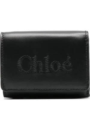 Chloé Pung i imiteret læder med broderet logo