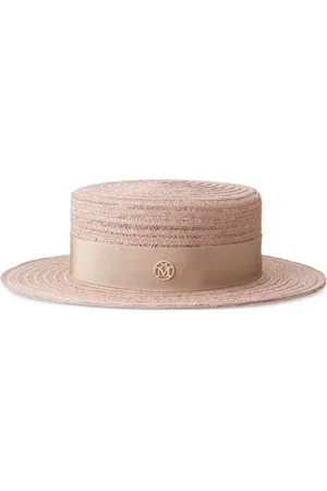 Le Mont St Michel Kiki hat