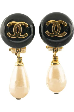 CHANEL Guldbelagte CC dråbe-øreclips med imiteret perle fra 1994