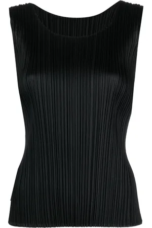 PLEATS PLEASE ISSEY MIYAKE Monthly Farves May top