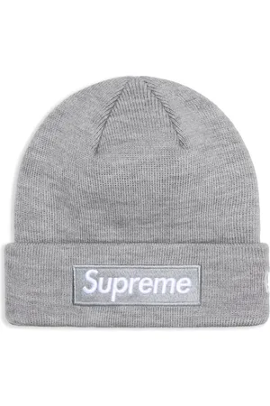 Supreme X New Era® hue med kasseformet logo