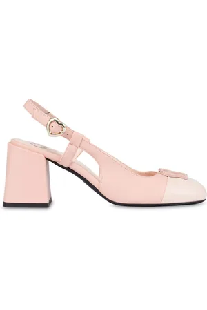 Moschino Pumps i læder med logoplade