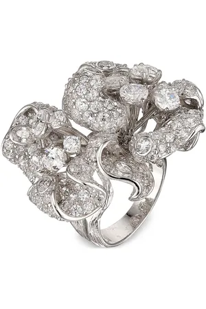 Anabela Chan Magnolia diamantring i 18 karat hvidguld
