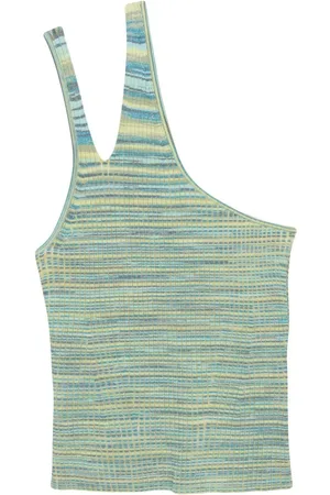 Simkhai Selby striktop