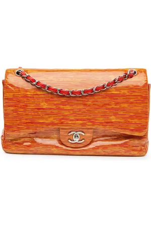 CHANEL Jumbo lakeret Double Flap skuldertaske med striber fra 2013-2014
