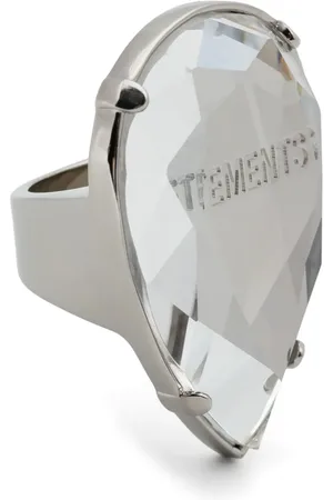Vetements Ring med pæreformet krystal