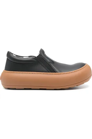 Moschino Sneakers i læder med oversize sål