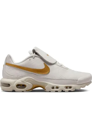 Nike Air Max Plus Tiempo Phantom/Metallic Gold sneakers
