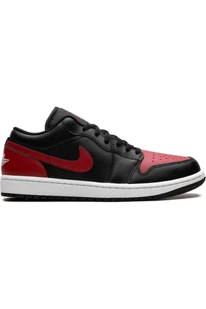Jordan 1 Low Bred sneakers