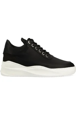 Filling pieces Sneakers med logobroderi