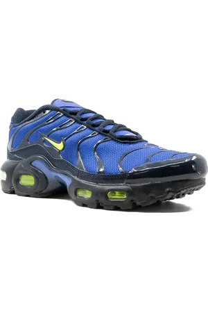 Nike Air Max Plus low-top sneakers