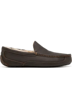 UGG Ascot slippers