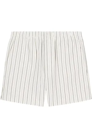 Ami Stribede shorts