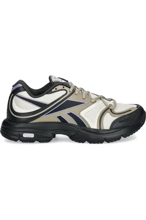 Reebok Road Plus VI sneakers