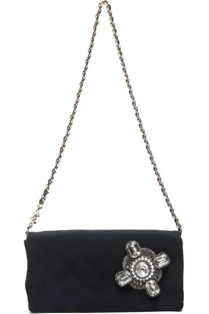 CHANEL Diamant-quiltet skuldertaske med udsmykning fra 2005