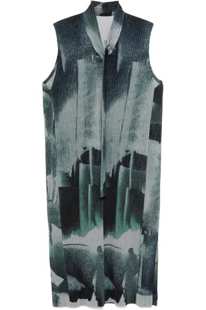 Issey Miyake Wind Walk vest