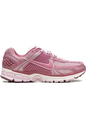 Nike Zoom Vomero 5 Elemental Pink sneakers