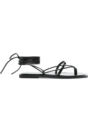 Serafini Flade lakerede sandaler