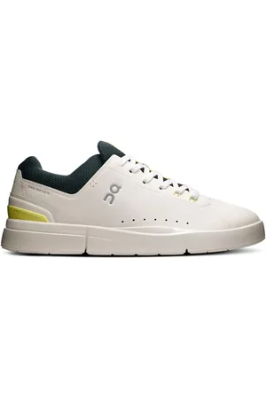 On Running The Roger Advantage Ivory Evergreen sneakers