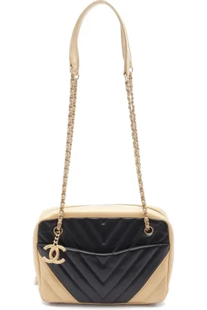 CHANEL Quiltet skuldertaske med v-syninger fra 2014-2015