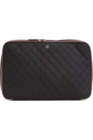 CHANEL Stor quiltet taske i nylon fra 00