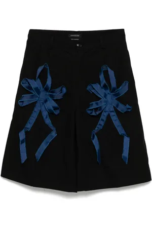 JUNTAE KIM Shorts med applikation