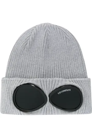 C.P. Company Ribbet hue med goggles-detalje