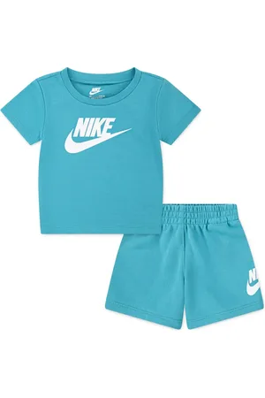 Nike Shorts med logotyp