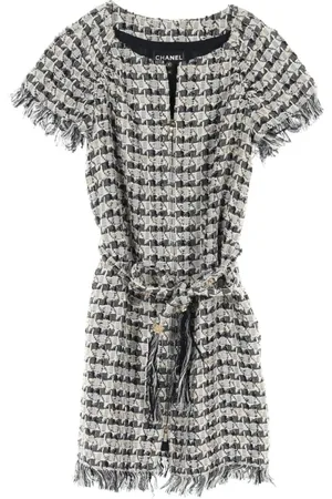 CHANEL Kort kjole i tweed fra 1986-1988