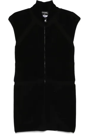 CHANEL Kort kjole med sammenflettet CC-logo