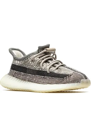 adidas Yeezy Boost 350 V2 sneakers