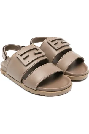 Fendi Sandaler med logoapplikation og burrelukning
