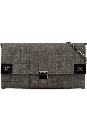 CHANEL CC Choco Bar Flap skuldertaske i denim med kæde fra 2002-2003