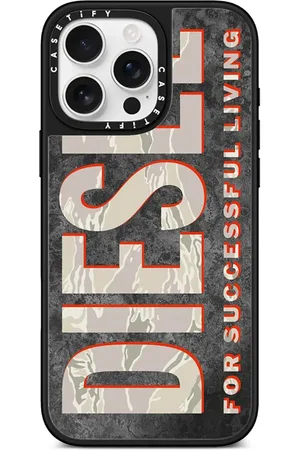 Diesel X CASETiFY formet iPhone 16 Pro Max cover
