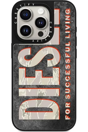 Diesel X CASETiFY formet iPhone 15 Pro cover