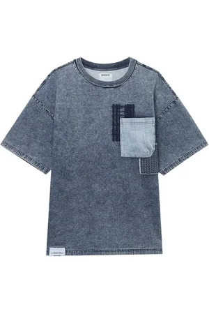 Musium Div. T-shirt i denim med påsyet lomme
