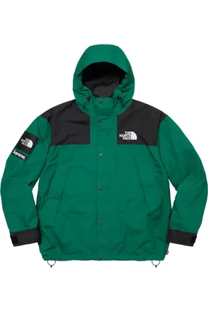 Supreme X The North Face Mountain jakke