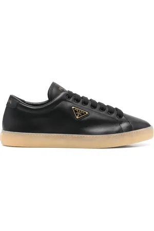 Prada Sneakers med trekantet emaljelogo