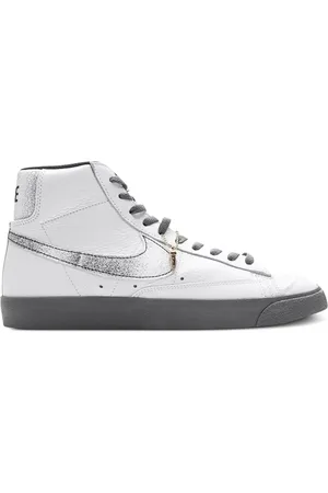 Nike Blazer Mid 