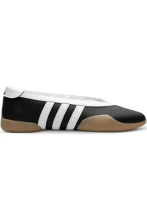adidas Taekwondo Mei Ballet Core Black/Cloud White/Gum sneakers