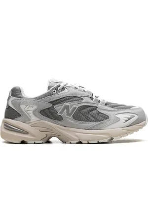 New Balance 725 Light Grey sneakers
