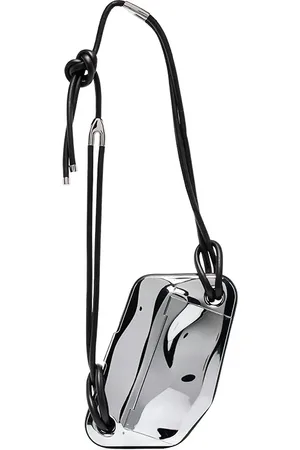 PUBLISHED BY Sølvfarvet metal crossbody-taske
