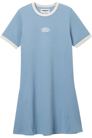 Chocoolate T-shirt-kjole med kontrastdesign