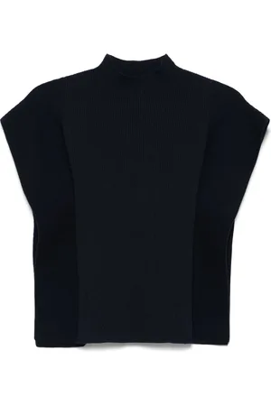 CFCL Portrait Crease top