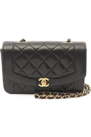 CHANEL Diana håndtaske i matelassé fra 1994-1996