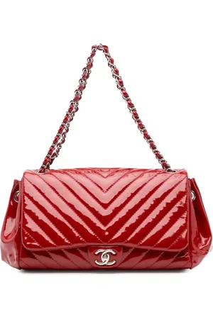 CHANEL Lakeret CC Chevron Accordion skuldertaske med flaplukning fra 2009-2010