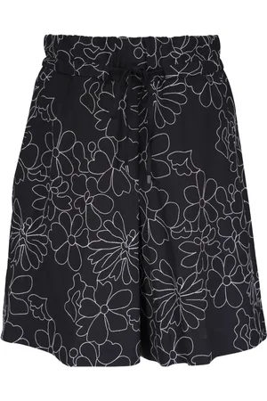 Bogner Blomsterbroderede shorts