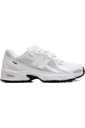 New Balance 740 