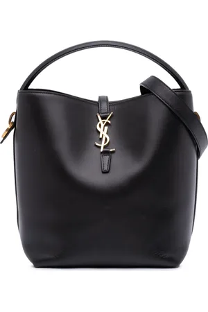 Saint Laurent Skinnende Le 37 bucket-taske i kalveskind fra 2023